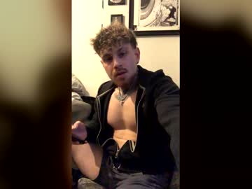 Thoomaasjr Chaturbate stream image from May 18, 2026