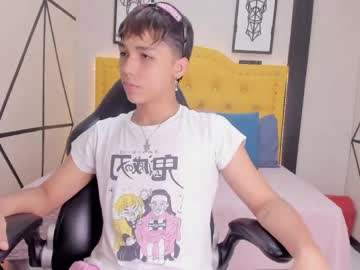 Andres_Landers Chaturbate stream image from May 18, 2026