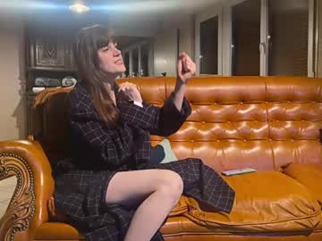 Claire_Moulin Chaturbate stream image from May 18, 2026