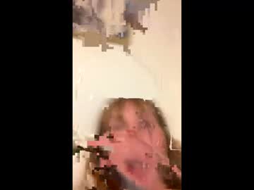 Emppu941 Chaturbate stream image from May 18, 2026