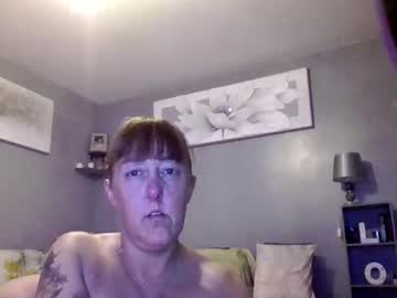 Mamooshka000 Chaturbate stream image from May 18, 2026