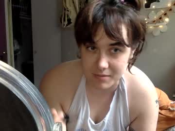 Leiacontrolled Chaturbate stream image from May 18, 2026