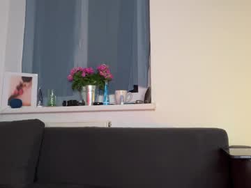 Bocalindaart Chaturbate stream image from May 18, 2026