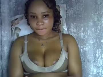 Vanillavenus Chaturbate stream image from May 18, 2026