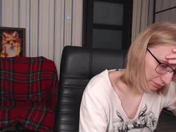 Vikaericka Chaturbate stream image from May 19, 2026