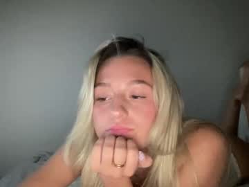 Cameronfox11 Chaturbate stream image from May 19, 2026