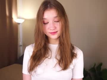 Gwennielove Chaturbate stream image from May 19, 2026