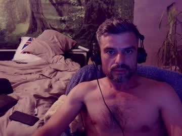 Vuiljoske Chaturbate stream image from May 19, 2026