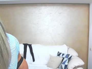 Anissalogan Chaturbate stream image from May 19, 2026