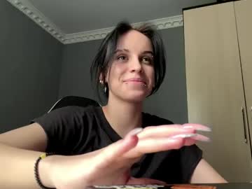Lynettawiseman Chaturbate stream image from May 19, 2026