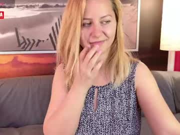 Bigboobsarri Chaturbate stream image from May 19, 2026