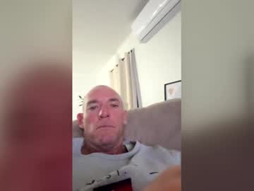 Hungbull81 Chaturbate stream image from May 19, 2026