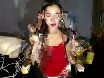 Morena_Realkath Chaturbate stream image from May 19, 2026