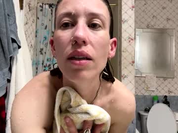 Bigkitties69 Chaturbate stream image from May 19, 2026