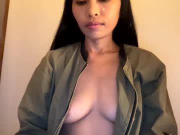 Bellalicious69 Chaturbate stream image from May 19, 2026