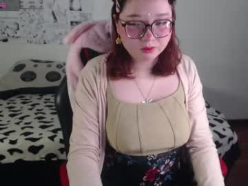 Cherrybloom692 Chaturbate stream image from May 19, 2026