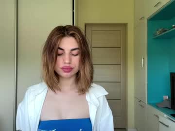 Roxannaportuondo Chaturbate stream image from May 19, 2026