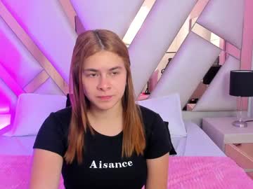 Alicecruuz Chaturbate stream image from May 19, 2026