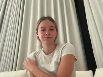Brookeedawson Chaturbate stream image from May 19, 2026