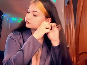 Dennyrokisky Chaturbate stream image from May 19, 2026