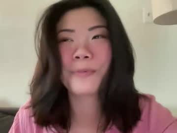 Honeysunshineneko Chaturbate stream image from May 19, 2026