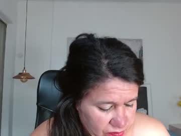 Evelin_12_ stream image from May 19, 2026