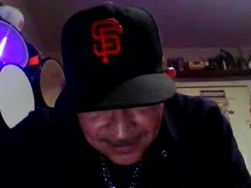 Clodomiroo Chaturbate stream image from May 19, 2026