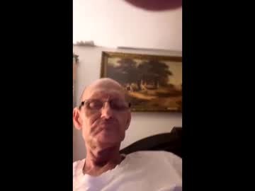 Etim3085 Chaturbate stream image from May 19, 2026