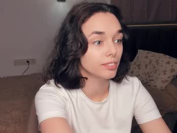 Lulukolo Chaturbate stream image from May 19, 2026