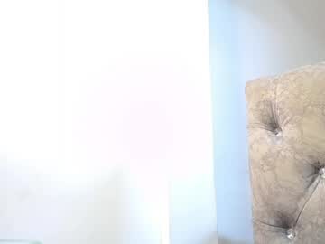 Pennyomelons Chaturbate stream image from May 19, 2026