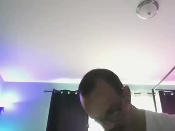 Bellaskeykeeper Chaturbate stream image from May 19, 2026
