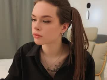 Ginnyclub Chaturbate stream image from May 19, 2026