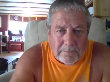 Melvin556428 Chaturbate stream image from May 19, 2026
