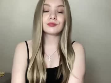 Polishangel222 Chaturbate stream image from May 19, 2026