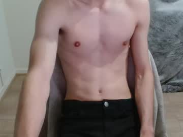 Urluckyboi Chaturbate stream image from May 19, 2026