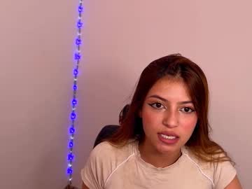 Viky_Evanss Chaturbate stream image from May 19, 2026