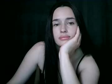 Ava000 Chaturbate stream image from May 19, 2026