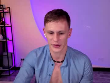 Long_Play Chaturbate stream image from May 19, 2026