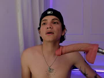 Isaac_Miler Chaturbate stream image from May 19, 2026