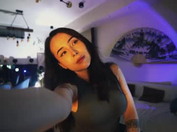 Leonamell Chaturbate stream image from May 19, 2026