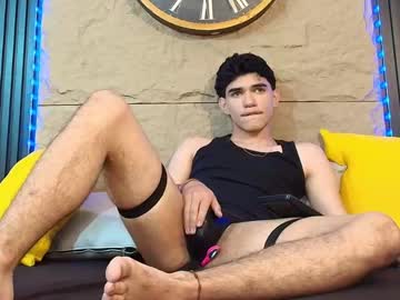 Nico_Monroet Chaturbate stream image from May 19, 2026