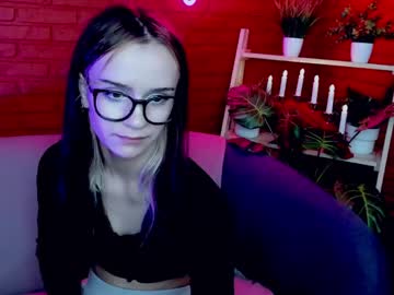 Agatasilk Chaturbate stream image from May 19, 2026