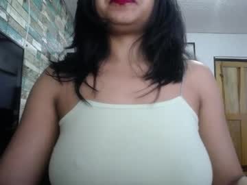 Nicoleebon Chaturbate stream image from May 19, 2026