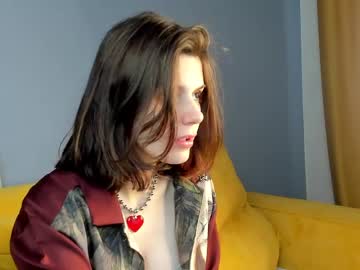 Elle__Driver Chaturbate stream image from May 20, 2026