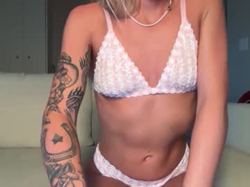 Tinytayy Chaturbate stream image from May 20, 2026