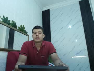 Azzaret Chaturbate stream image from May 20, 2026