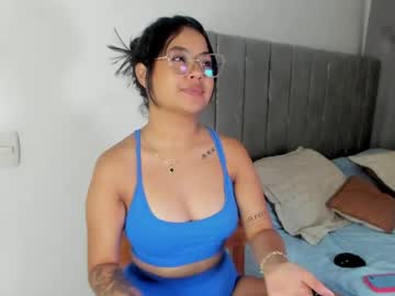 Tarahills Chaturbate stream image from May 20, 2026