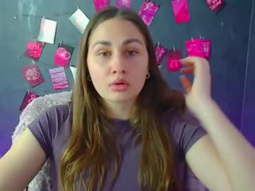 Lora_Kisses Chaturbate stream image from May 20, 2026