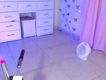 Dakkotta_Curvy Chaturbate stream image from May 20, 2026