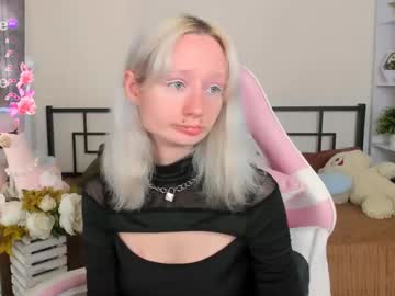 Katia_Kim Chaturbate stream image from May 20, 2026